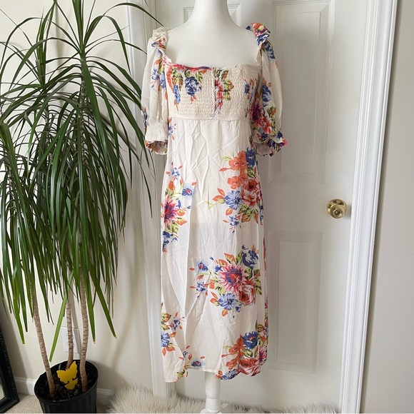By Anthropologie Dress NWT Puff Sleeve Smocked MIDI Dress in White Floral Medium - Picture 5 of 16